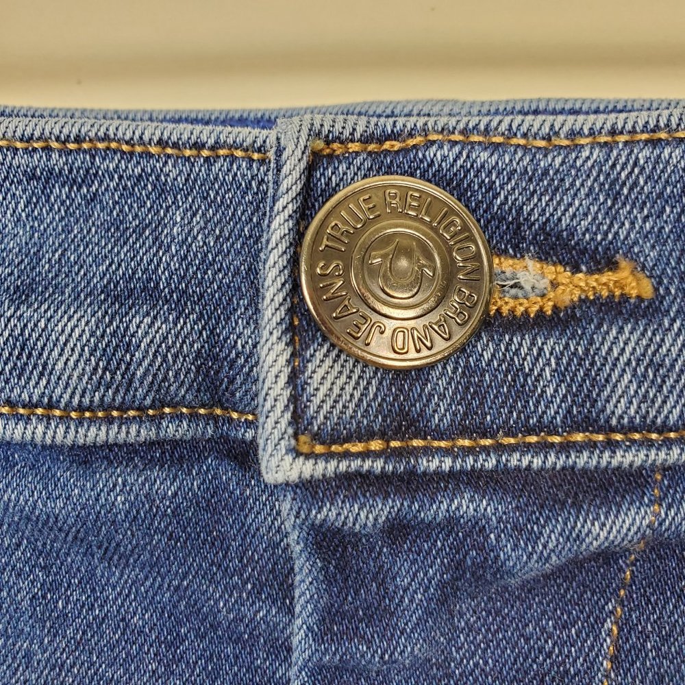 SOLD - True Religion Denim Cut Off Shorts Size 28 - Picture 3 of 11